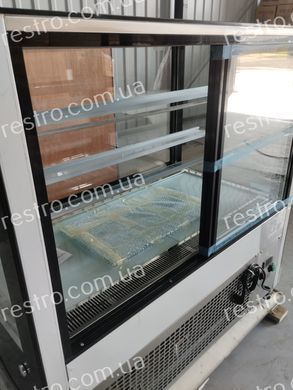 Кондитерская витрина FC-600SCD Cube Gooder